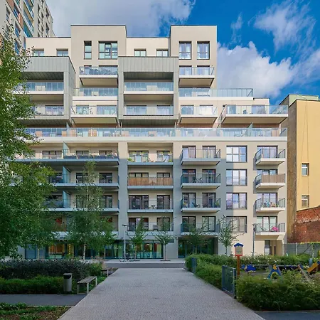 Stylish With Underground Parking And A Perfect Location By Renters Wrocław